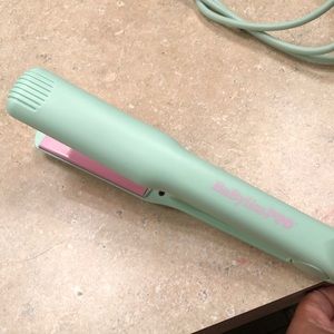 Babyliss pro ceramic flat  iron